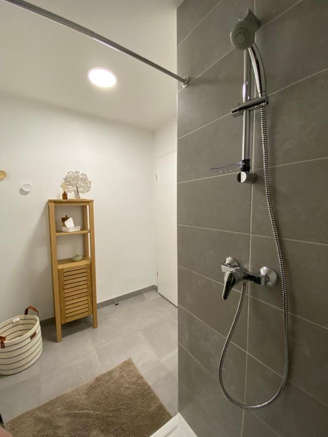 ביסקארוס Charmant Appartement Neuf Et Confortable Classe 4 Etoiles מראה חיצוני תמונה