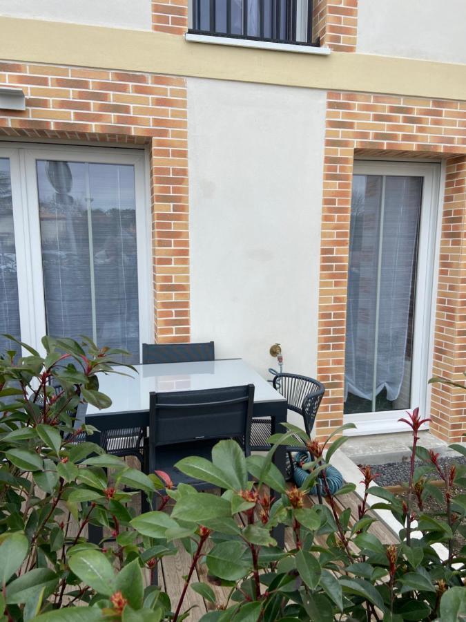 ביסקארוס Charmant Appartement Neuf Et Confortable Classe 4 Etoiles מראה חיצוני תמונה